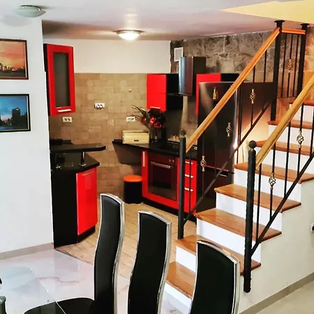 דירה Marjan Apartmant In
